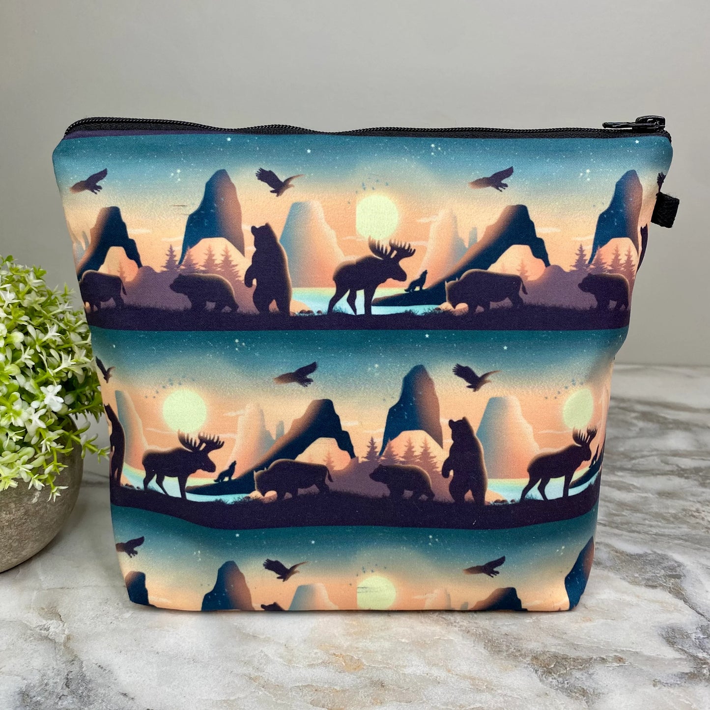 Bear Moos Mountain XL Pouch