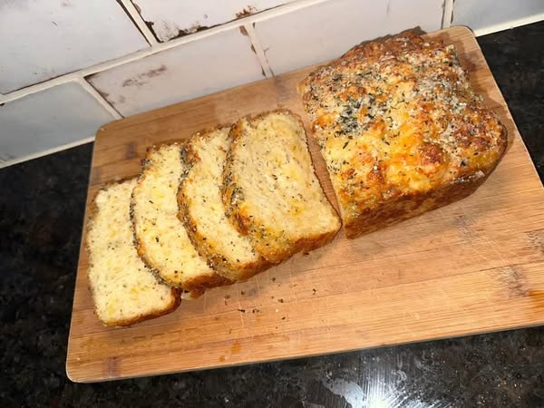 Soberdough Cheesy Garlic Bread