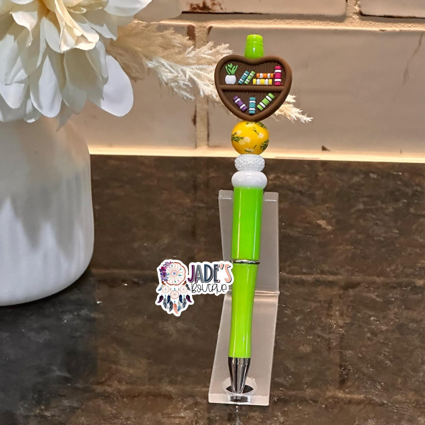 3D Books Heart Brown Pen