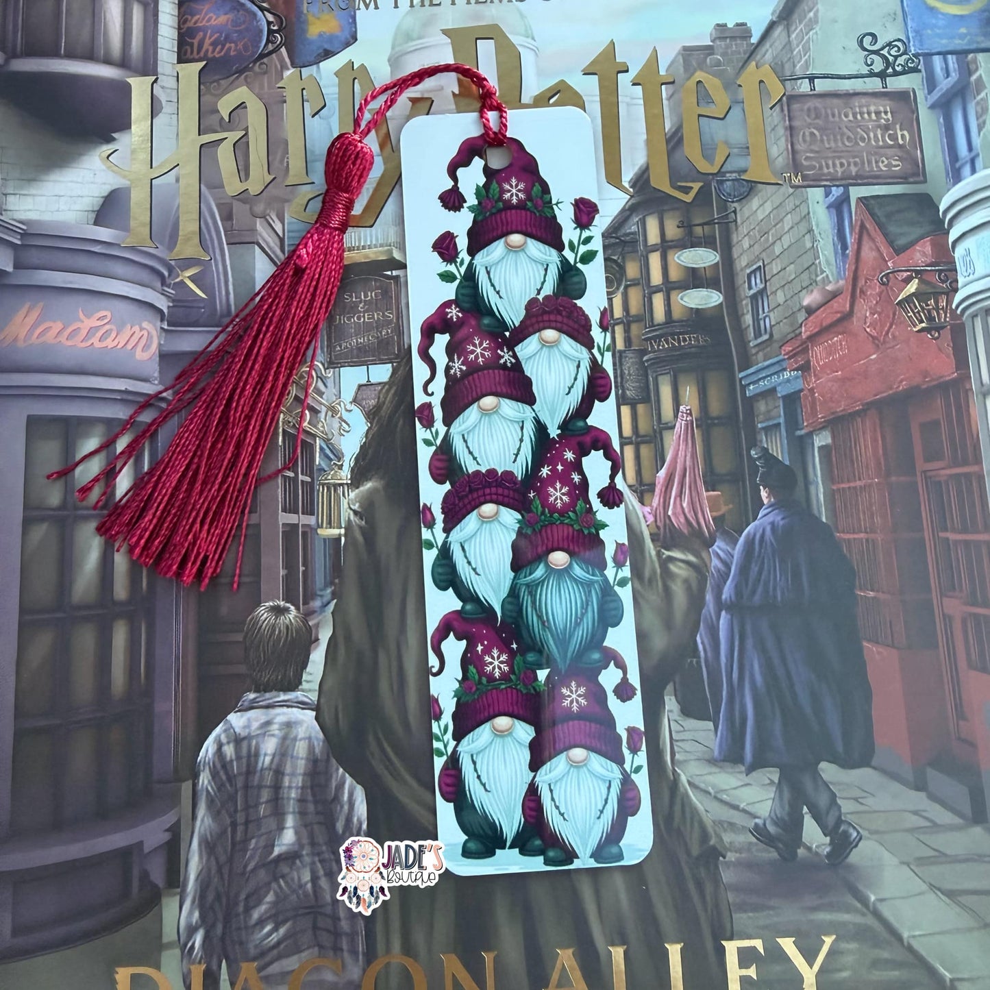 Roses Gnome Bookmark