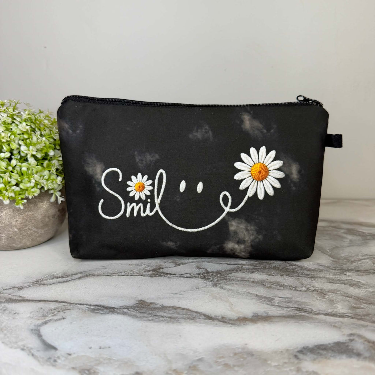 Smile Pouch
