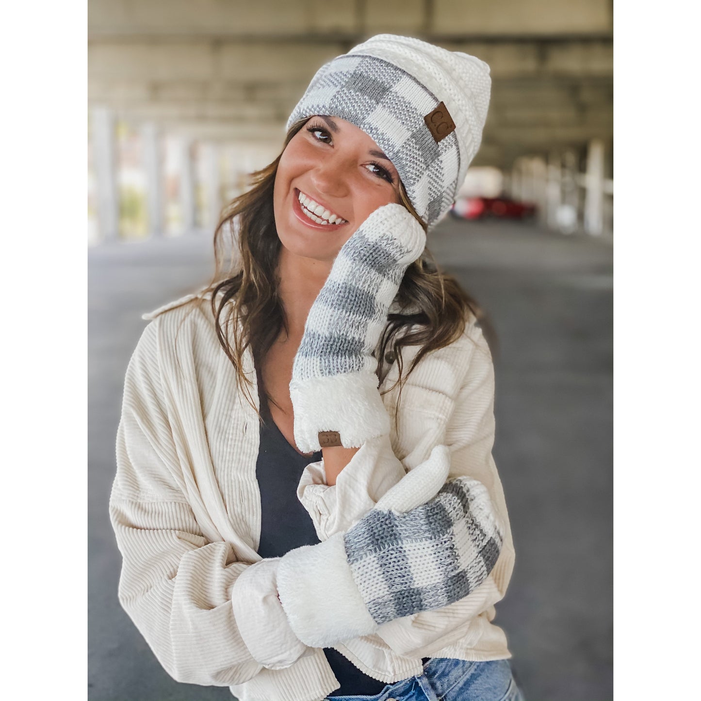 C.C Buffalo Check Mitten MT82