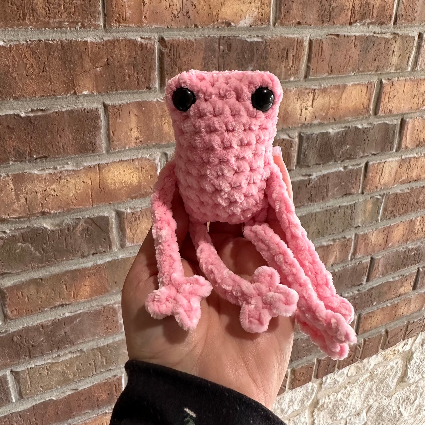 Small Leggy Frog Plushie - Light Pink