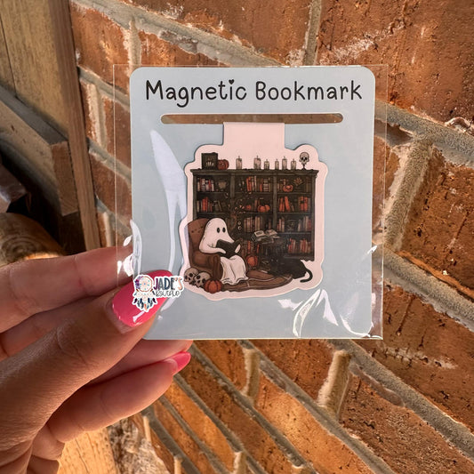 Ghost Bookshelf Magnetic Bookmark