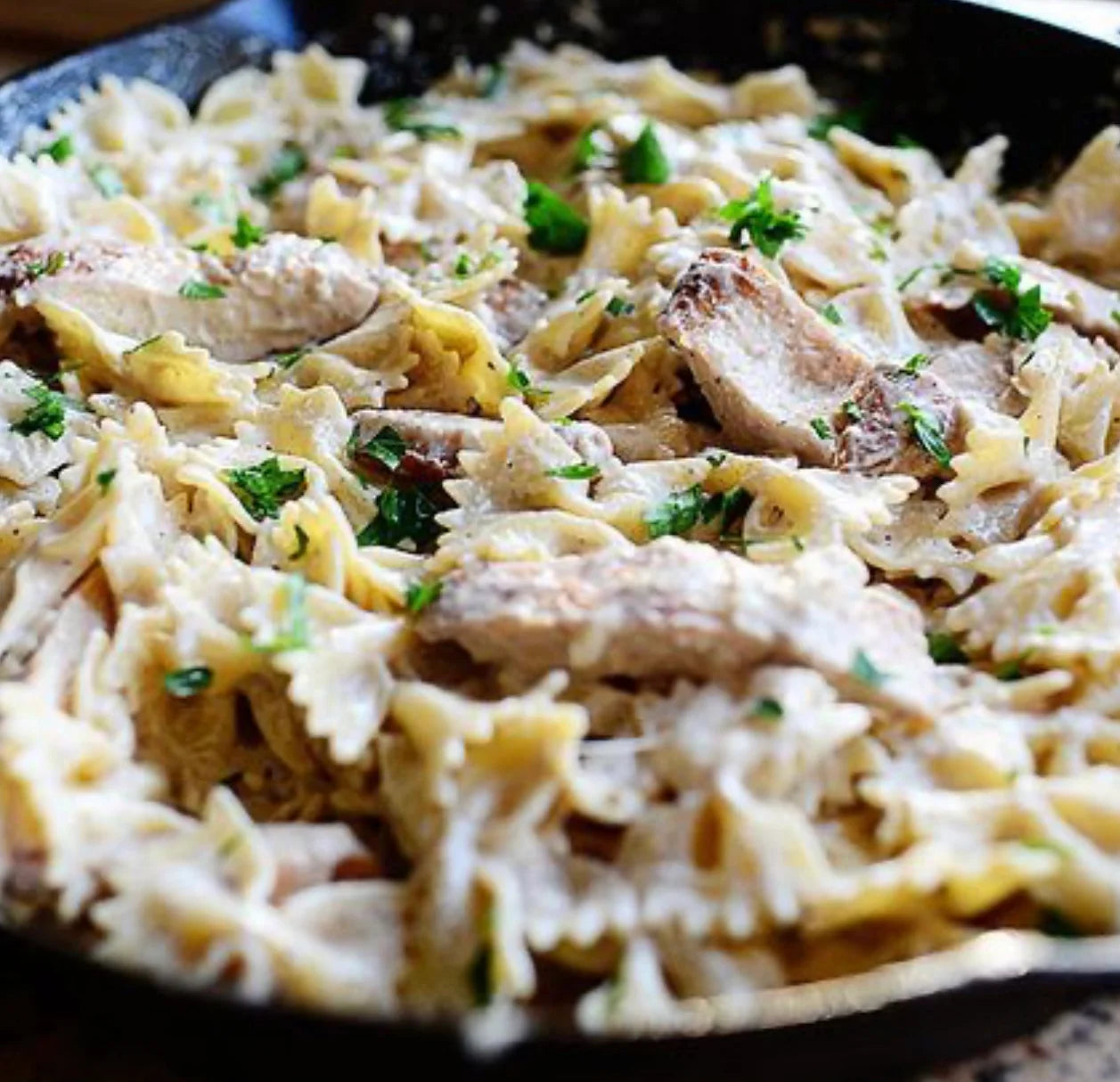 Tuscan Chicken Alfredo Skillet - Sensational Skillet