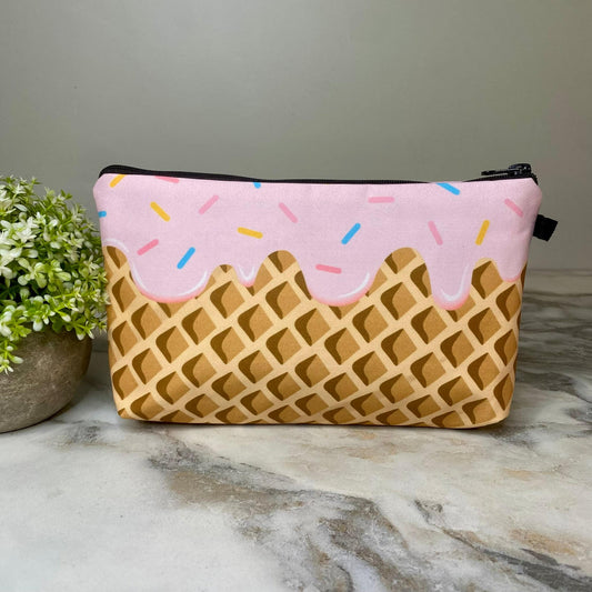 Pink Ice Cream Scoop Pouch