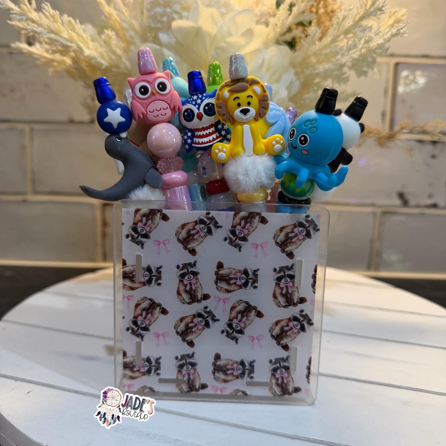 Raccoon Bow Acrylic Pen Box